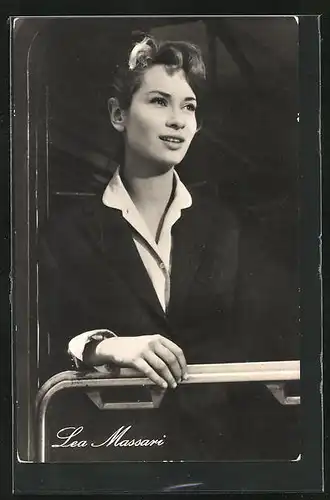 AK Schauspielerin Lea Massari in dem Film Träume in der Schublade