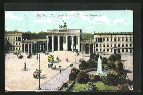 AK Berlin, Brandenburger Tor vom Pariser Platz gesehen