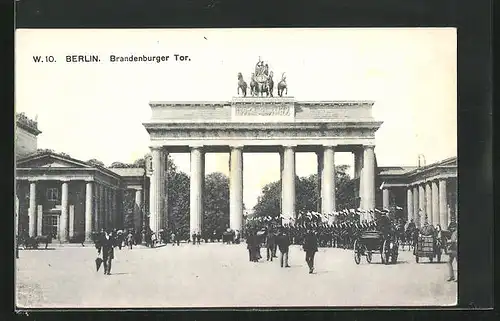 AK Berlin, Parade am Brandenburger Tor