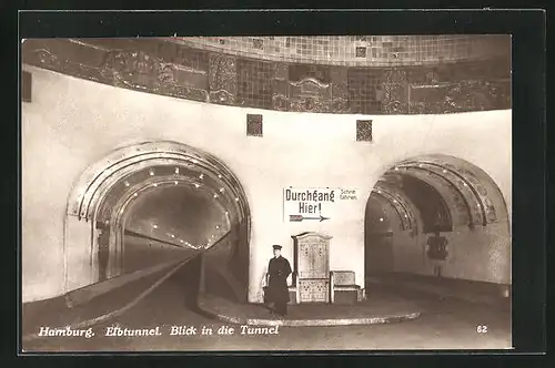 AK Hamburg-St. Pauli, Elbtunnel, Innenansicht mit Blick in beide Tunnel