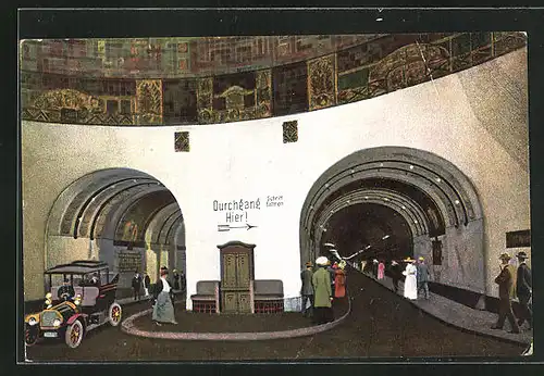 AK Hamburg-St. Pauli, Elbtunnel, Innenansicht mit Passanten
