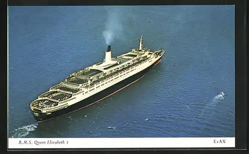 AK Passagierschiff R.M.S. Queen Elizabeth II. in voller Fahrt