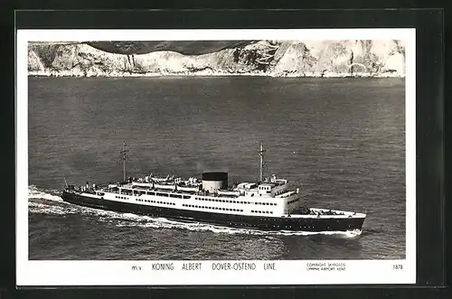AK M.V. Koning Albert in Küstennähe