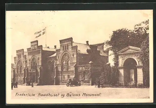 AK Fredericia, Raadhuset og Bulows Monument