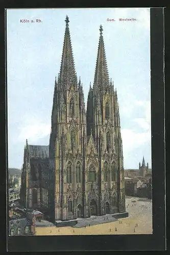 AK Köln a. Rhein, Dom, Passanten am Westportal