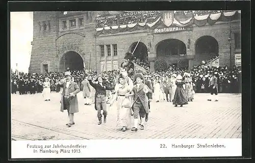 AK Hamburg, Festzug zur Jahrhundertfeier März 1913, Volksfest, 22. Hamburger Strassenleben, Gäste vor dem Restaurant