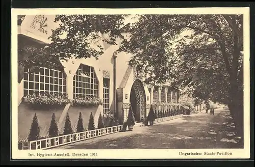 AK Dresden, Internationale Hygiene-Ausstellung 1911, Ungarischer Staats-Pavillon mit Allee