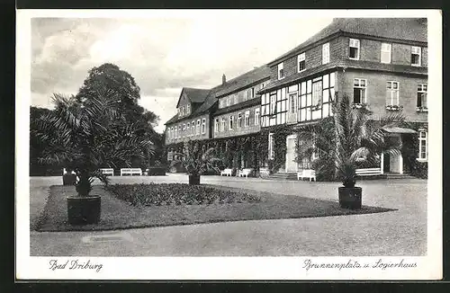 AK Bad Driburg, Brunnenplatz und Logierhaus