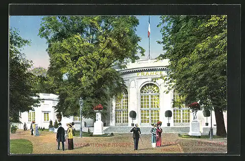 AK Dresden, Internationale Hygiene Ausstellung 1911, französischer Staatspavillon mit Rosenstatuen