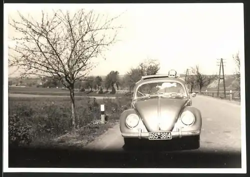 Fotografie Auto VW Käfer, Volkswagen PKW auf der Fahrt nach Hamburg zur Bundesgartenschau 1953