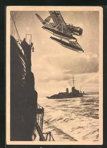 AK Wasserflugzeug Ar 196 mit Kriegsschiffen