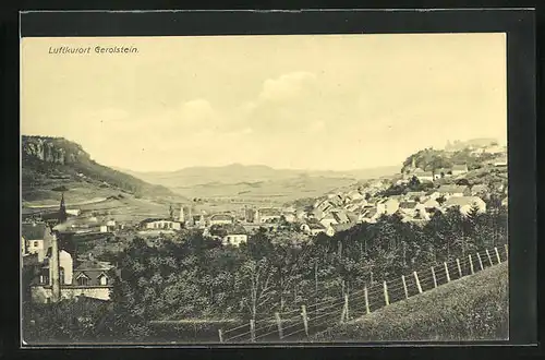 AK Gerolstein, Ortsansicht mit Gebirge im Hintergrund
