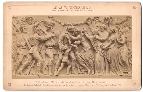 Fotografie F. & O. Brockmanns Nachf., Dresden, Ansicht Rüdesheim, Das Wiedersehen, Relief am Niederwalddenkmal