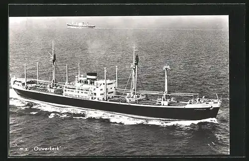 AK Handelsschiff M. S. Ouwerkerk auf hoher See