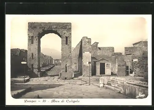 AK Pompei, Arco di Caligola