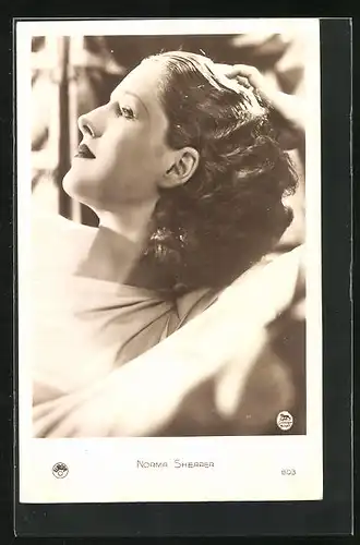AK Schauspielerin Norma Shearer mit gewelltem Haar