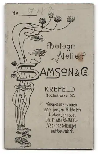 Fotografie Samson & Co., Krefeld, Hochstrasse 62, Portrait junger Herr im Anzug mit Fliege