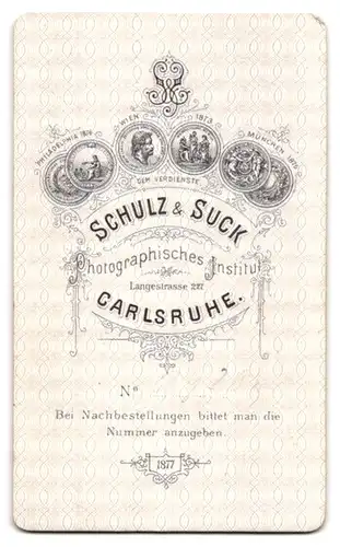 Fotografie Schulz & Suck, Karlsruhe, Langestrasse 227, Portrait edle Dame mit Hochsteckfrisur und Amulett
