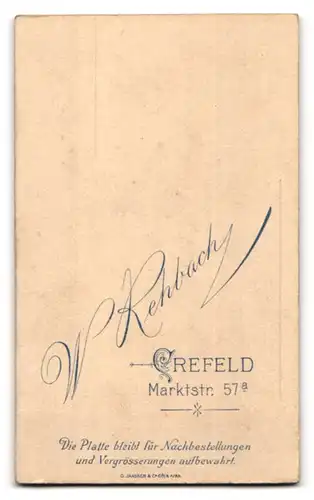 Fotografie W. Rehbach, Krefeld, Marktstrasse 57 a, Portrait junges Paarin modischer Kleidung