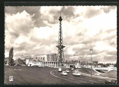 AK Berlin, Funkturm mit Ausstellungsgelände