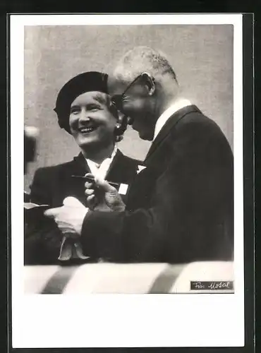 AK Präsident Edvard Benes mit seiner Gattin