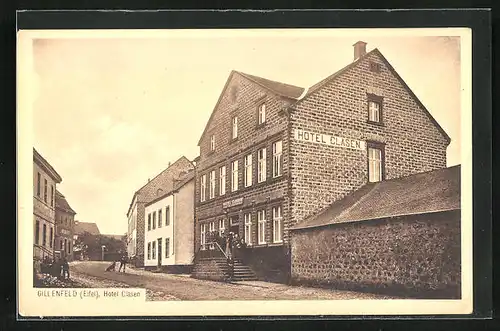 AK Gillenfeld, Strasse am Hotel Clausen