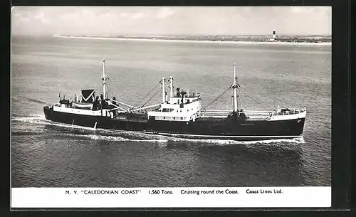 AK Handelsschiff M. V. Caledonian Coast vor der Küste