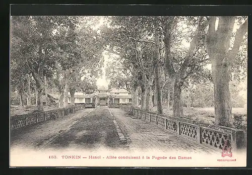 AK Hanoï, Allée conduisant à la Pagode des Dames