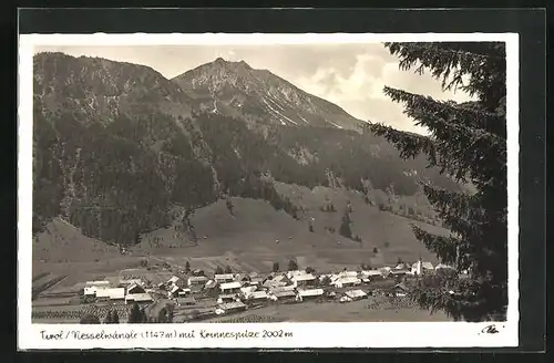 AK Nesselwängle, Ortsansicht gegen Krinnespitze