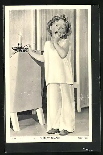 AK Schauspielerin Shirley Temple mit einer Kerze