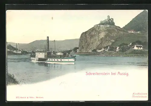 AK Schreckenstein b. Aussig, Grün-Weisser Dampfer vor Ufer des Orts