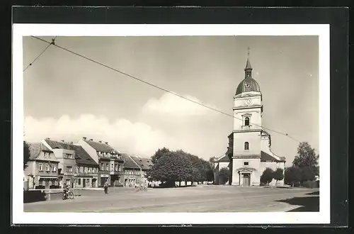 AK Chabarovice, Mirové námestí