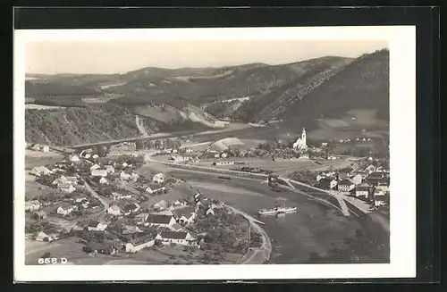 AK Stiechowitz, Ortsansicht mit Dampfer auf Fluss