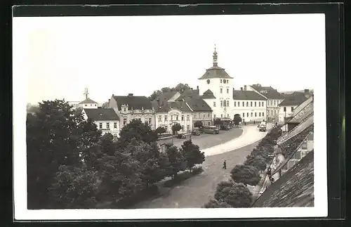 AK Jilové, Platz an der Kirche, Hotel