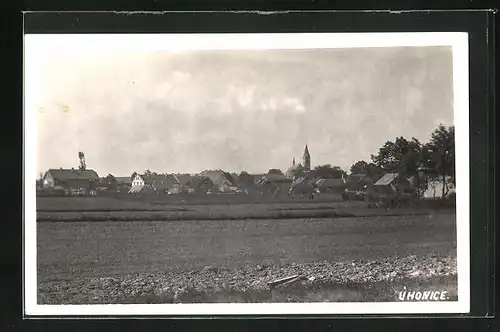 AK Uhonice, Häuser im Ort, Kirche