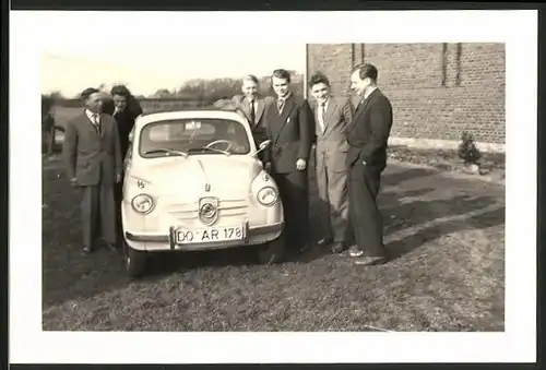 Fotografie Auto NSU-Fiat, PKW mit Kennzeichen Dortmund