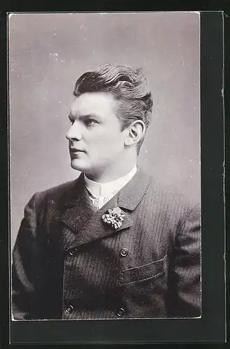 AK Schauspieler Georg Reimers mit ernstem Blick