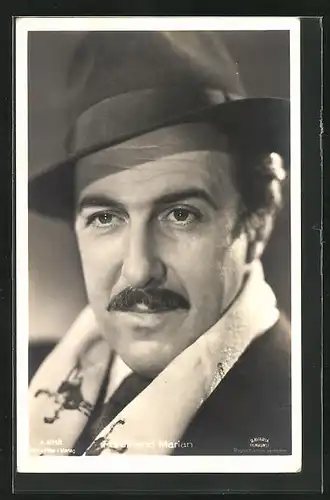 AK Schauspieler Ferdinand Marian mit Schnurrbart und Hut