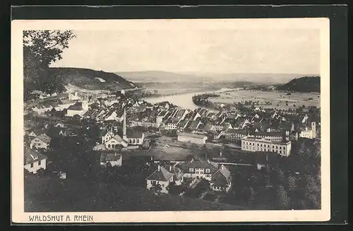 AK Waldshut a. Rhein, Blick über die Dächer der Stadt auf den Fluss
