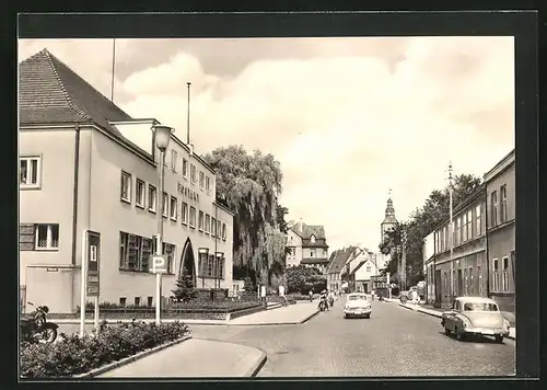 AK Gardelegen, Bahnhofstrasse mit Blick auf Postamt und Marienkirche