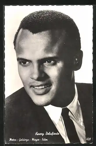 AK Musiker Harry Belafonte im Anzug