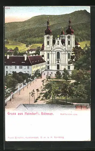 AK Haindorf / Hejnice, Strassenpartie mit Wallfahrtskirche