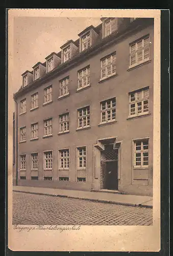 AK Heidingsfeld, Erz. Institut mit Haushaltungsstelle, Portal