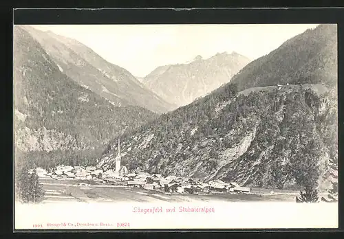 AK Längenfeld, Ortsansicht mit Stubaieralpen im Hintergrund