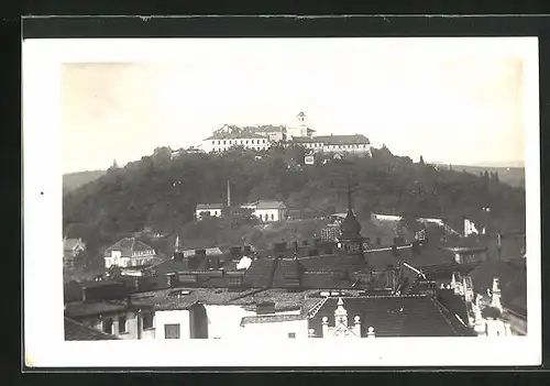 AK Brünn / Brno, Teilansicht des Ortes mit Schloss