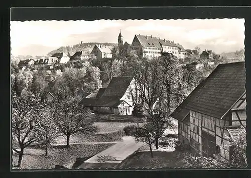 AK Leonberg, Teilansicht des Ortes mit Weg