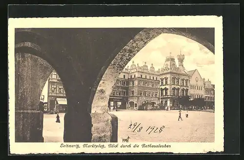 AK Leitmeritz / Litomerice, Hotel Schwarzer Adler, Marktplatz, Blick durch die Rathauslauben