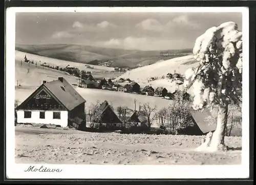 AK Moldava, Häuser in Winterlandschaft