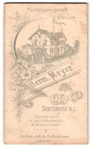 Fotografie Herm. Meyer, Senftenberg N. L., Ansicht Senftenberg, Gebäude des Fotografischen Ateliers