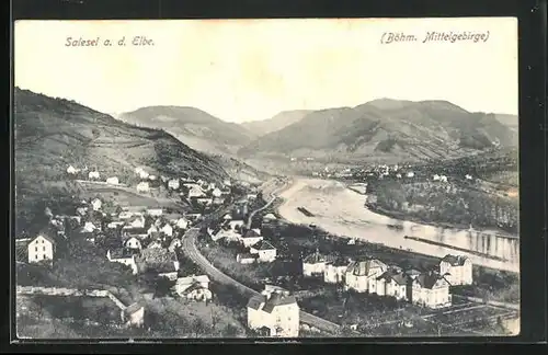 AK Salesel / Dolni Zalezly, Blick auf Ort und Böhmisches Mittelgebirge